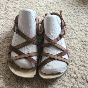 Merrell Brown Strappy Sandals